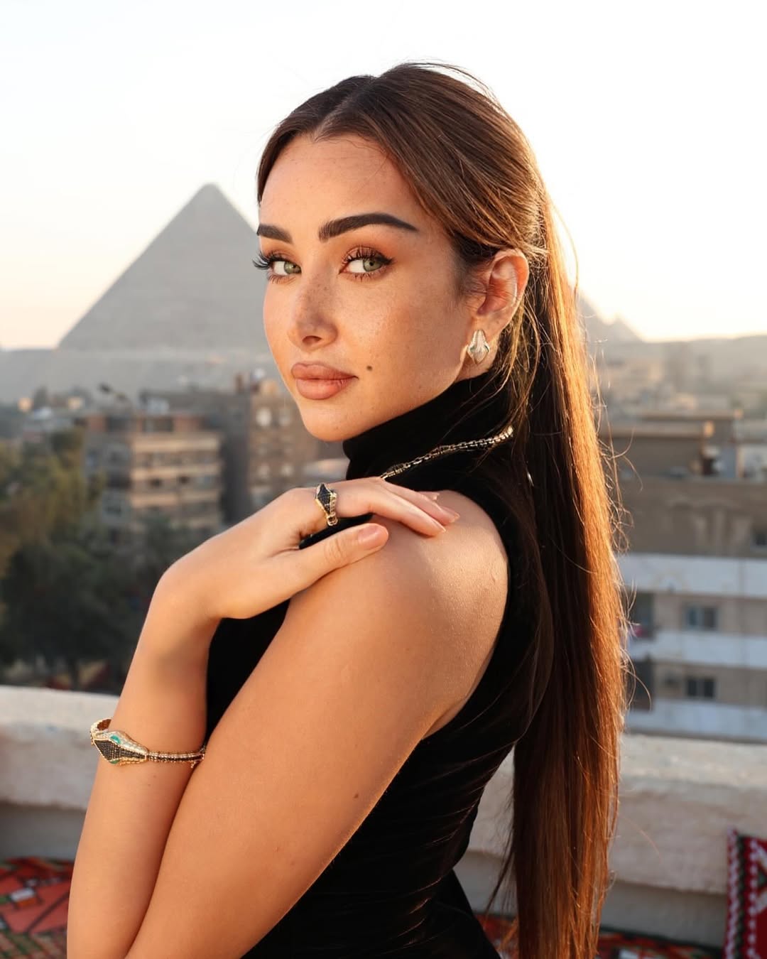 مكياج عيون هناء الزاهد بأسلوب بسيط (إنستغرام)