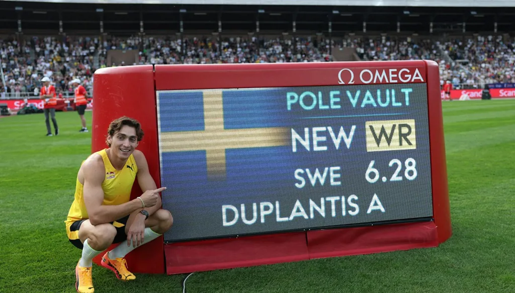 "يوم مثالي وقفزة تاريخية"... دوبلانتيس يعزز أسطورته في ألعاب القوى (فيديو)