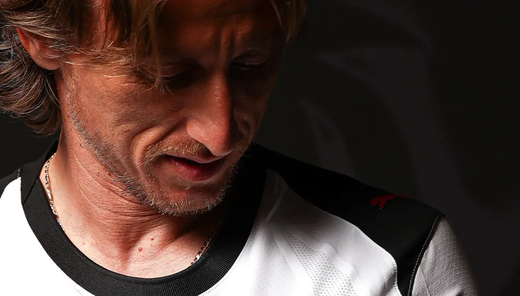 مودريتش يتحدى الزمن بقميص ميلان