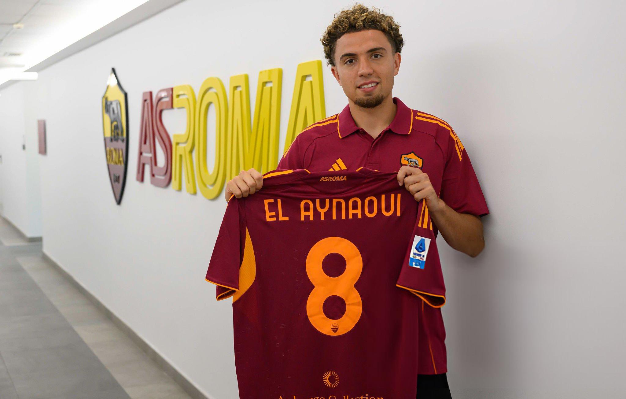 نائل العيناوي بعد انضمامه إلى روما. (إكس)