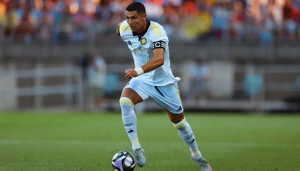 "هاتريك" رونالدو يقود النصر لاكتساح رايو آفي (فيديو)