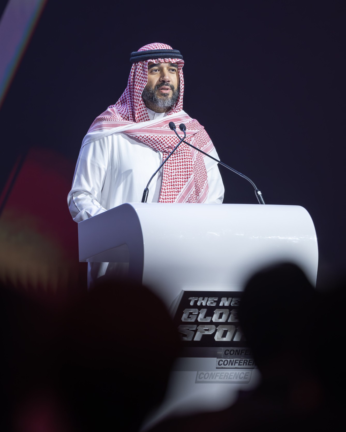 الأمير فيصل بن بندر. (وكالات)