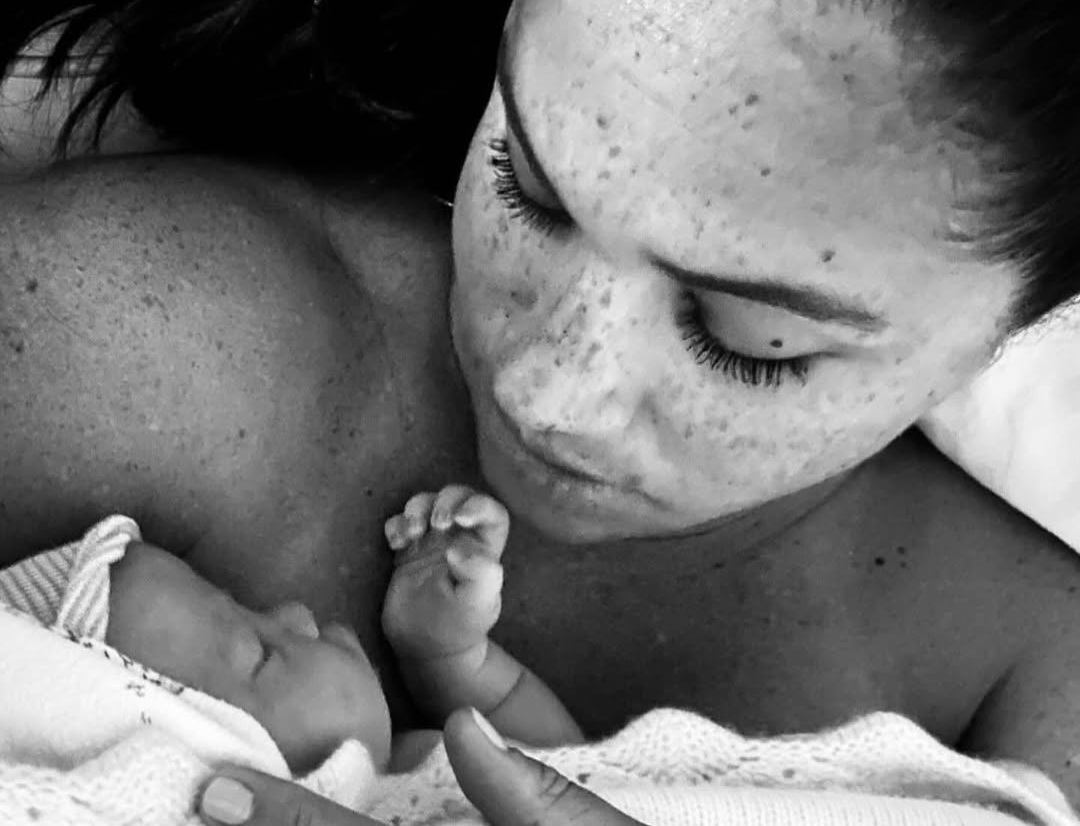 ميغان ماركل بصورة نادرة مع ابنتها ليليبيت (إنستغرام)