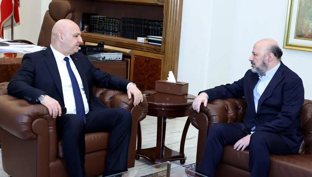 رياشي بعد لقائه عون موفداً من جعجع: لن نقبل بأي تأجيل للانتخابات النيابية