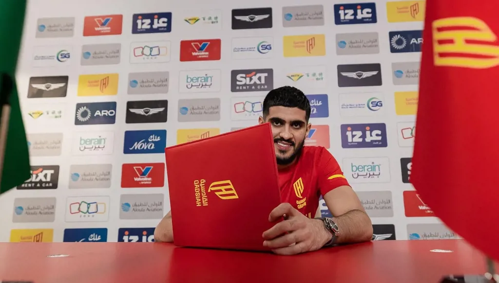 حلم كأس العالم يتبخر... المدافع الدولي السعودي وليد الأحمد ضحية الرباط الصليبي