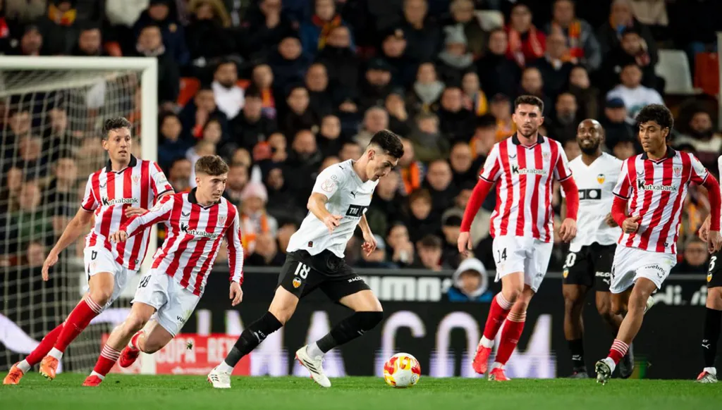ريال سوسييداد وأتلتيك بلباو يلحقان ببرشلونة إلى نصف نهائي كأس ملك إسبانيا