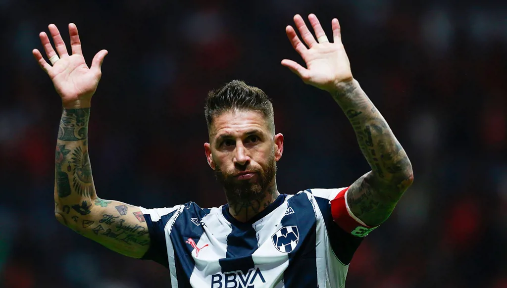 راموس يبحث عن تحدٍ جديد ويعرض نفسه على فريق فرنسي