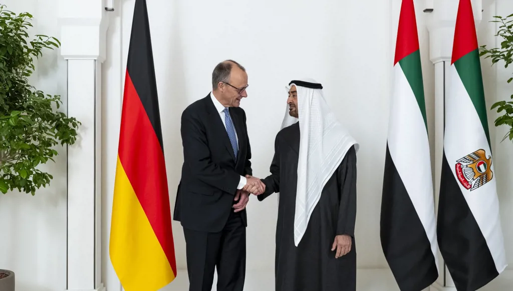 رئيس الإمارات بعد لقائه المستشار الألماني: حريصون على تعزيز العلاقات بين البلدين