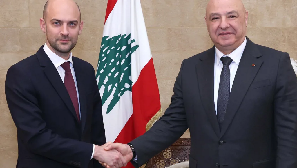 بارو بعد زيارته بيروت: فرنسا إلى جانب لبنان في مسار السيادة ونزع سلاح حزب الله