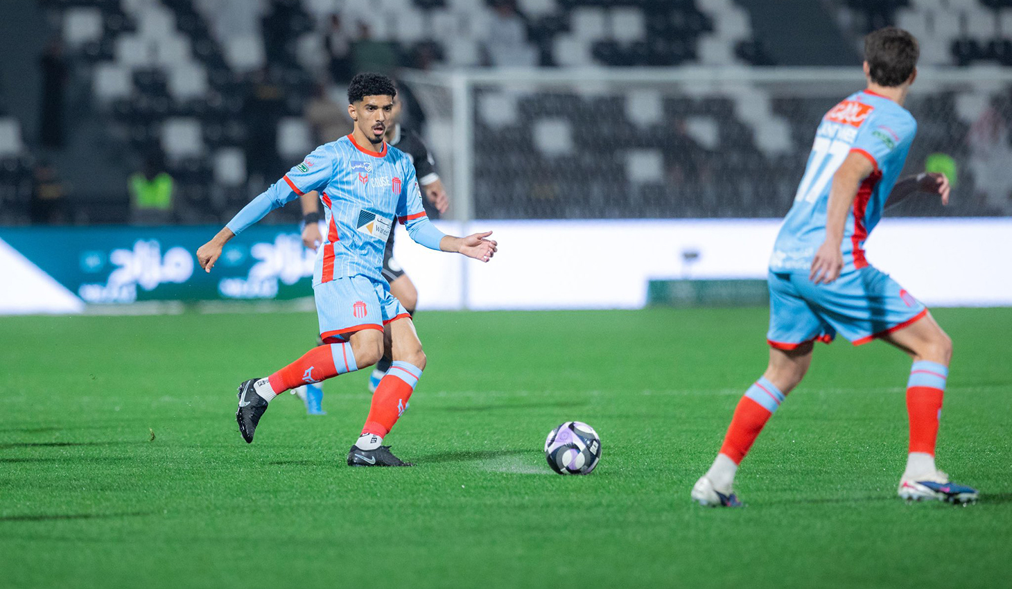 الرياض للهروب من منطقة الهبوط. (وكالات)