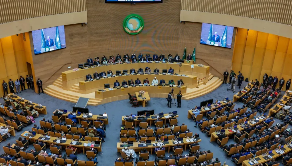 القمّة الأفريقيّة ترفض محاولات تهجير الفلسطينيّين... وتدعو لهدنة في السّودان