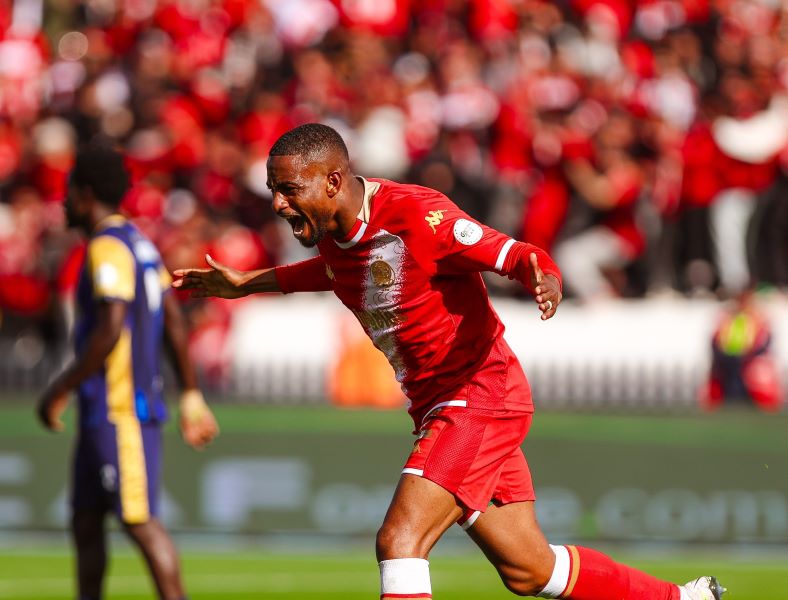 الوداد آخر المتأهلين العرب في الكونفدرالية.