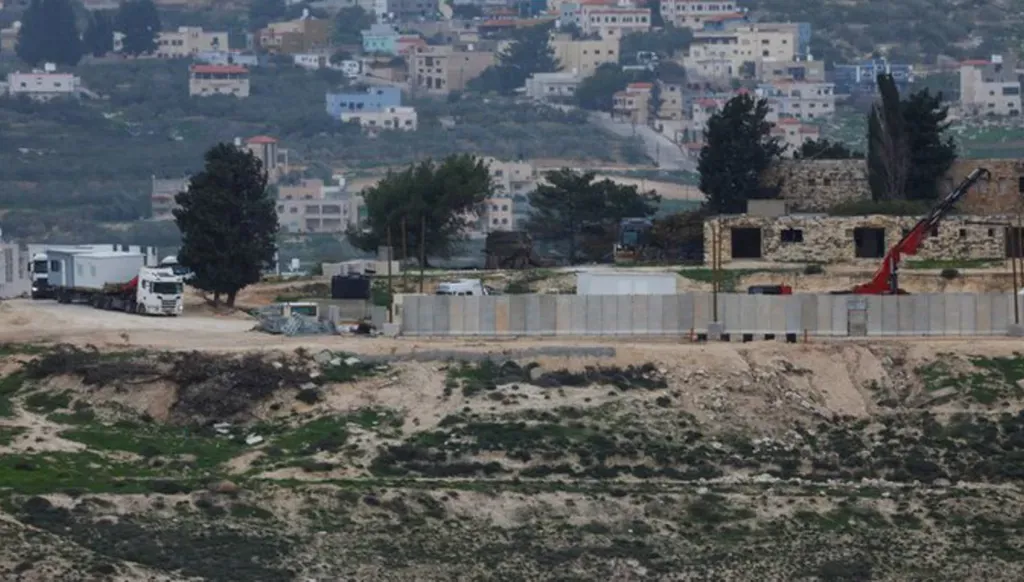 بيان مشترك من 8 دول يدين قرار إسرائيل تصنيف أراض في الضفة الغربية "أراضي دولة"