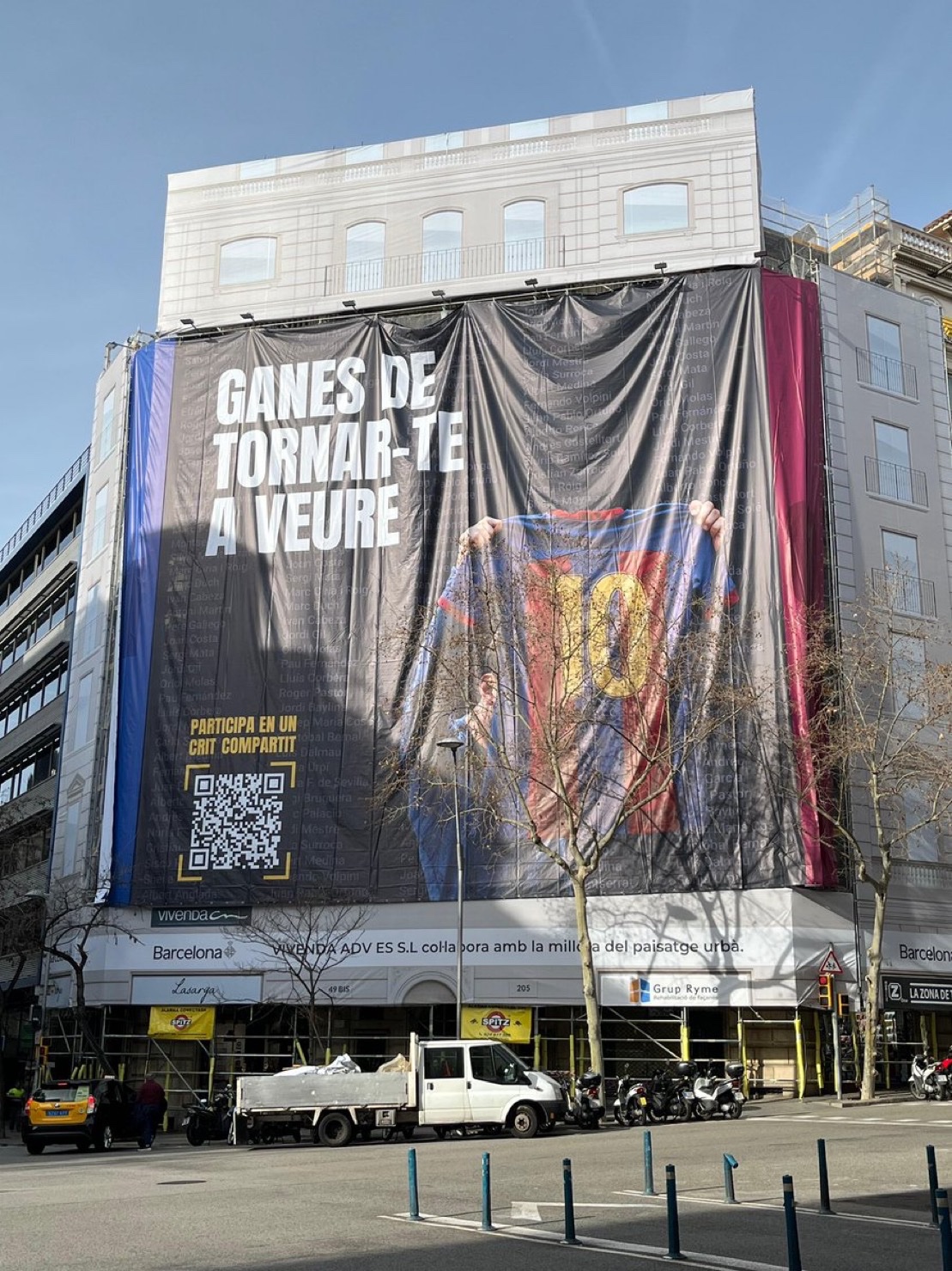 لافتة المرشح مارك سيريا لدعم حملته الانتخابية. (وكالات)