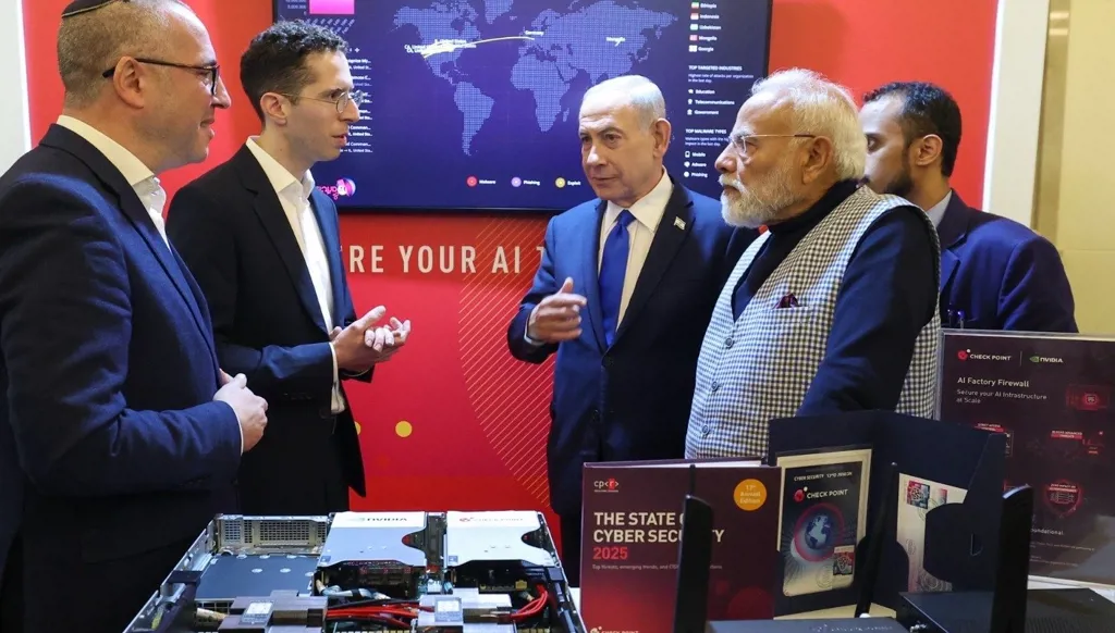 مودي: ندعو الشركات الإسرائيلية للاستثمار في الهند (صور)