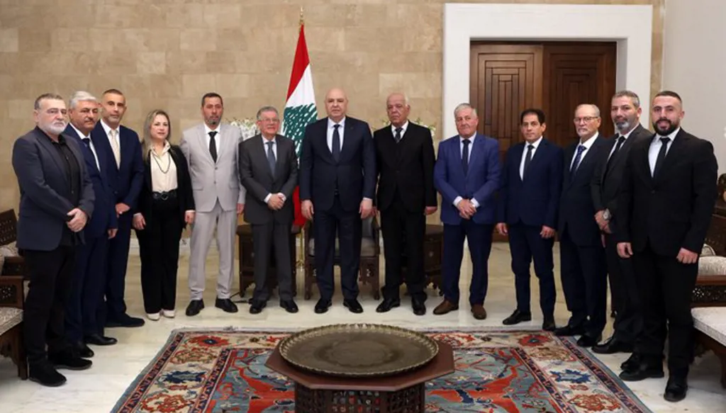 عون أمام وفد من بلدية رميش الحدودية: إعادة الإعمار تنتظر الدعم المالي