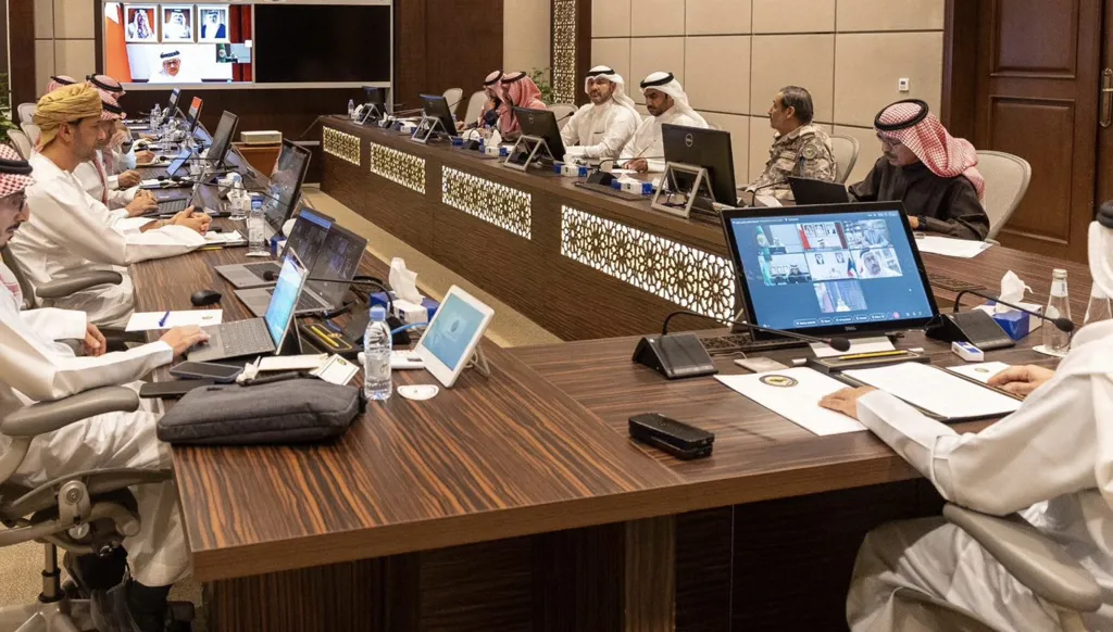 اجتماع وزاري خليجي استثنائي يبحث تداعيات الهجمات الإيرانية: حق الرد مكفول