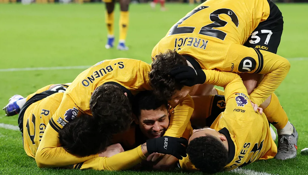 ولفرهامبتون أول الهابطين... ترتيب الدوري الإنكليزي في ختام المرحلة 33