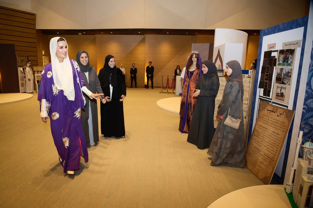 الشيخة موزة خلال مشاركتها في يوم الحضارة (انستغرام)