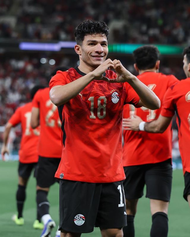 إسلام عيسى يحتفل بالهدف الأول لمصر. (حساب مصر على إكس)