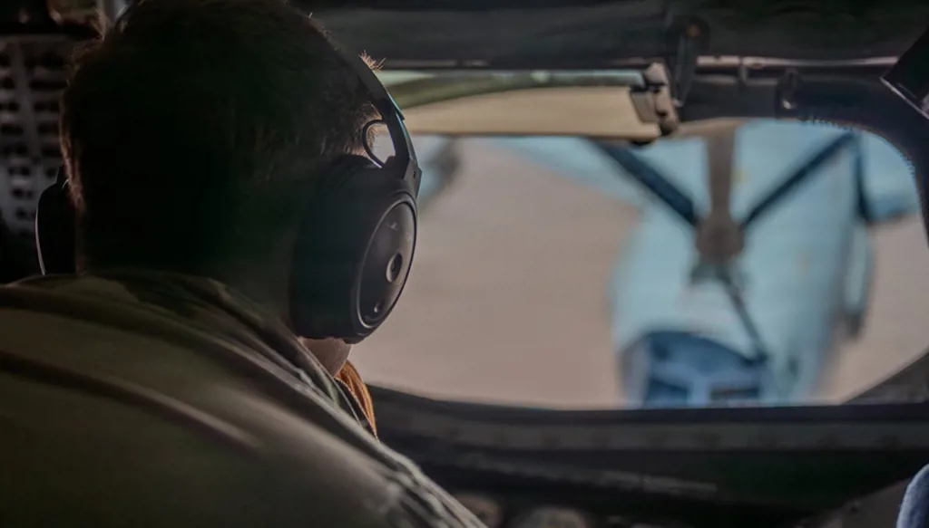 ماذا نعرف حتى الآن عن الطائرتين الأميركيتين اللتين أُسقطتا فوق إيران؟ إحداهما تُلقّب بـ"الخنزير البري"