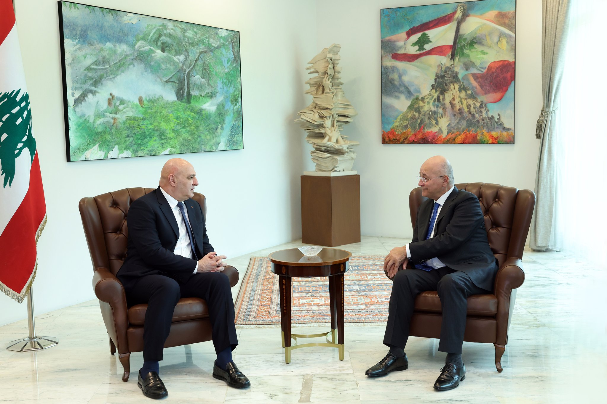 الرئيس عون وبرهم صالح