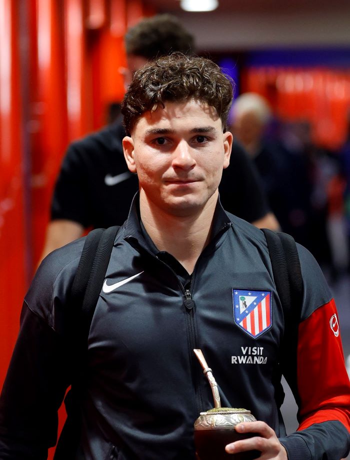 قبل مباراة أتلتيكو مدريد ضد برشلونة.