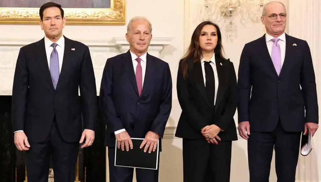 أنا الدولة اللبنانية: سيرة كيان معطَّل بين تنازع القوى وضياع الإرادة