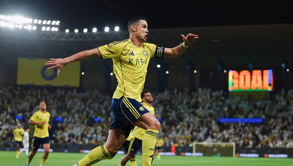 فيديو يشعل مواقع التواصل الاجتماعي... هل قال رونالدو "باسم الله"؟ (فيديو)