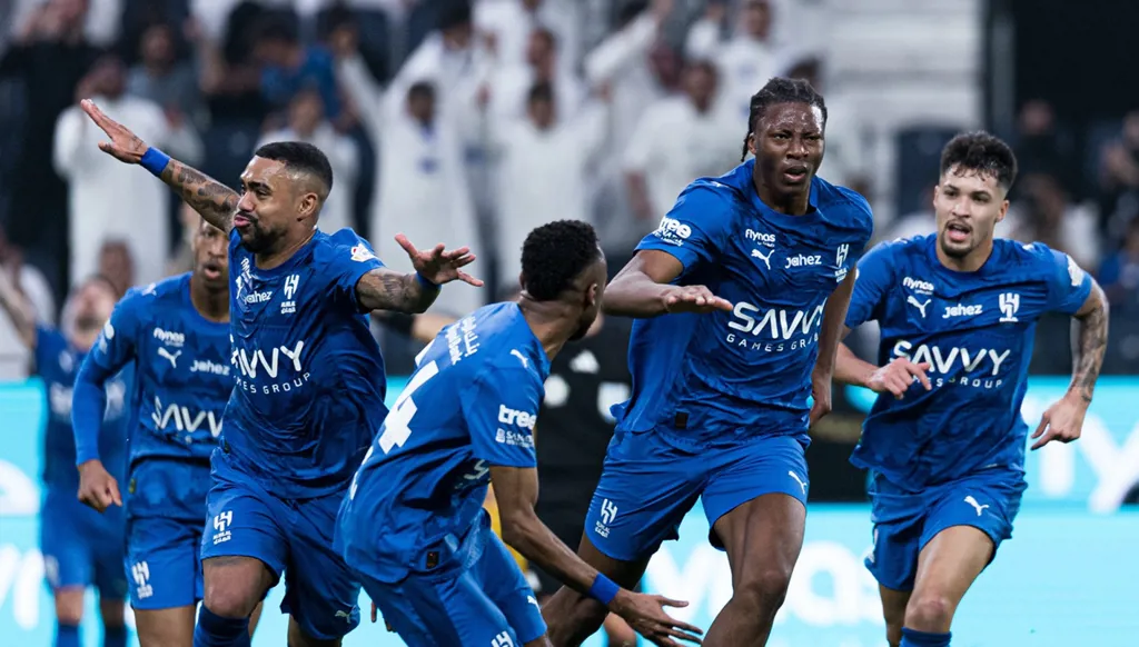 "الزعيم" للعودة إلى سكة الانتصارات... موعد مباراة الهلال والخلود والقنوات الناقلة