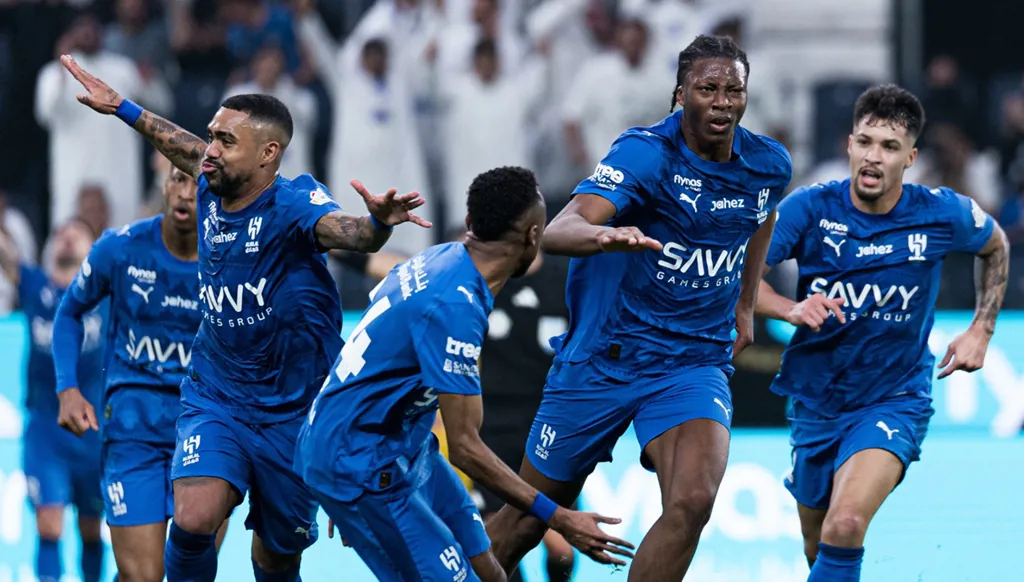 الهلال يتمسّك بأمل ضئيل... موعد المباراة ضد الحزم والقنوات الناقلة