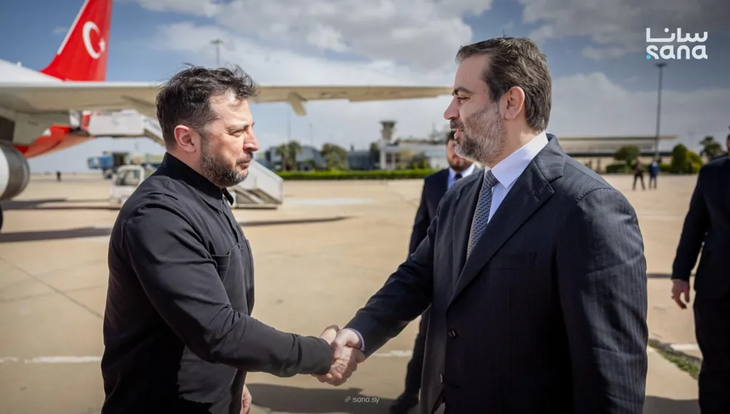بالصور... زيلينسكي في دمشق للقاء الشرع