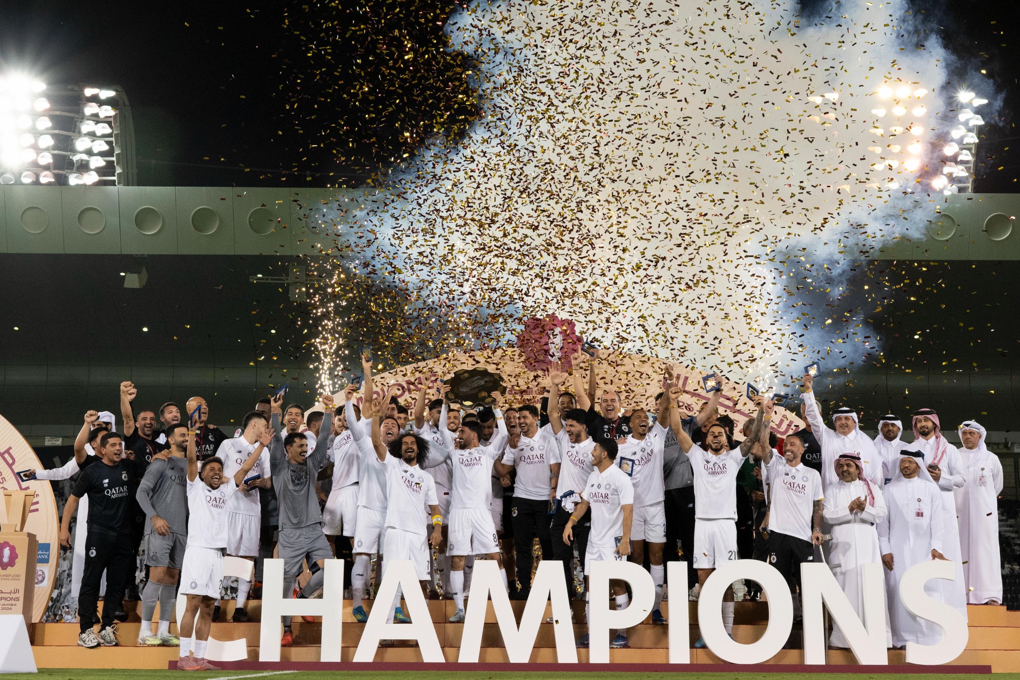 السد يحتفل باللقب. (وكالات)