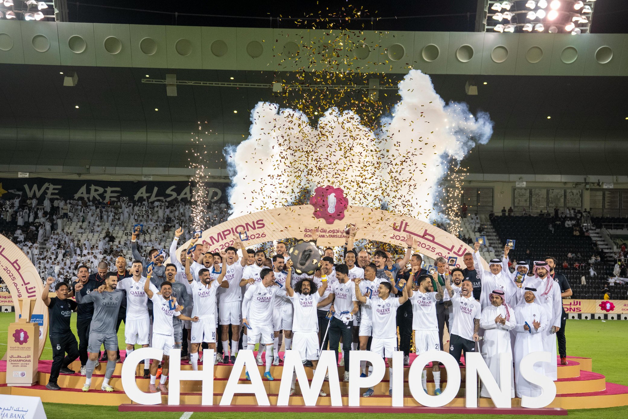 السد يحتفل باللقب. (وكالات)