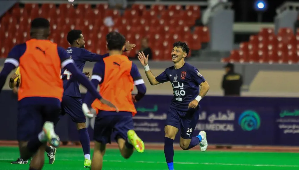 أبها يعود إلى الدوري السعودي للمحترفين (فيديو)