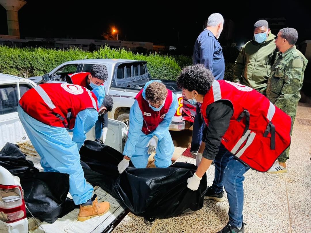 من عملية الانقاذ قبالة سواحل ليبيا (إكس).