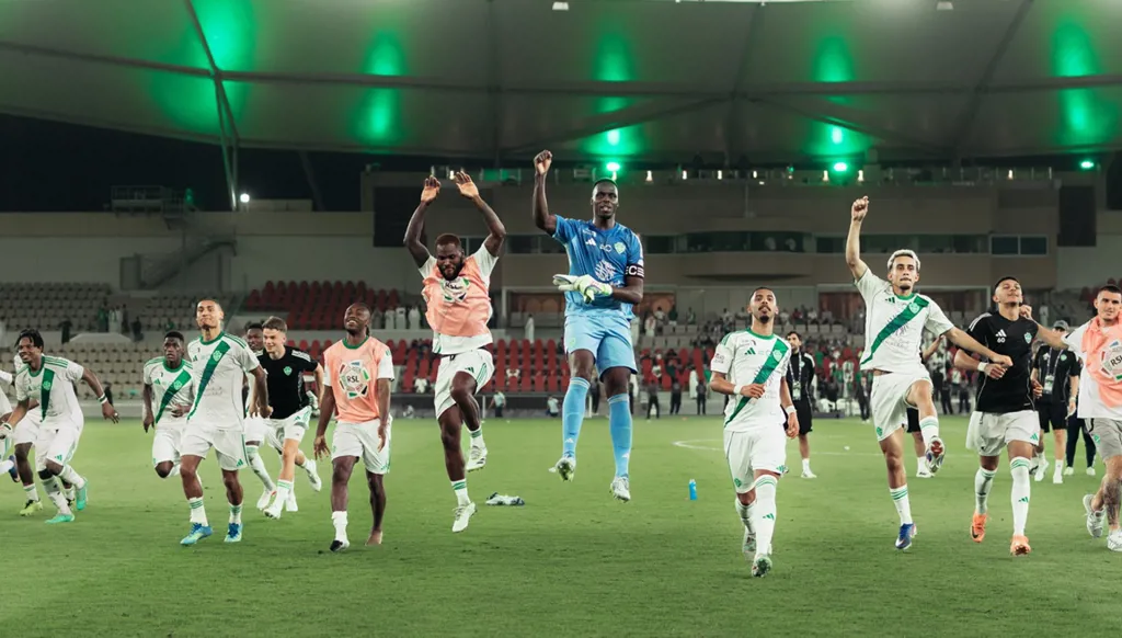 موعد مباراة الأهلي والفتح في الدوري السعودي والقنوات الناقلة