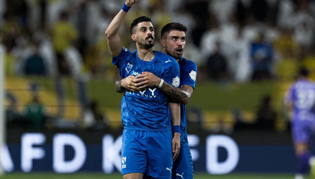 كيف يحسم الهلال لقب الدوري السعودي بعد تعادله أمام النصر؟