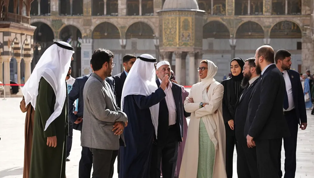 قرقاش: ترميم الجامع الأموي يجسد رسالة الإمارات الحضارية