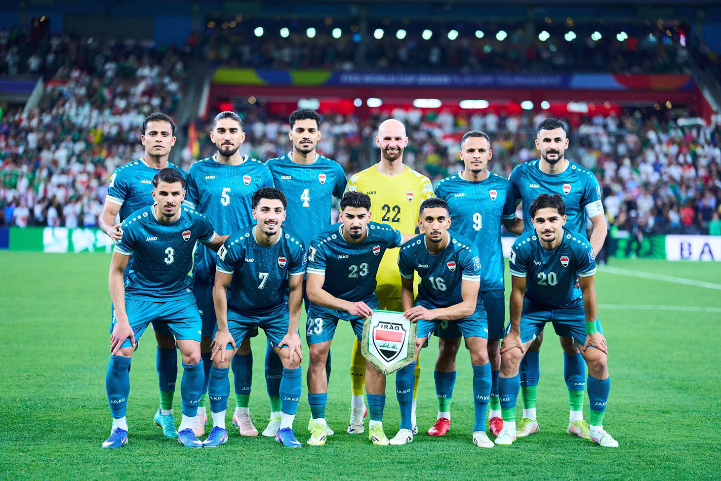 لاعبو منتخب العراق لكرة القدم. (وكالات)