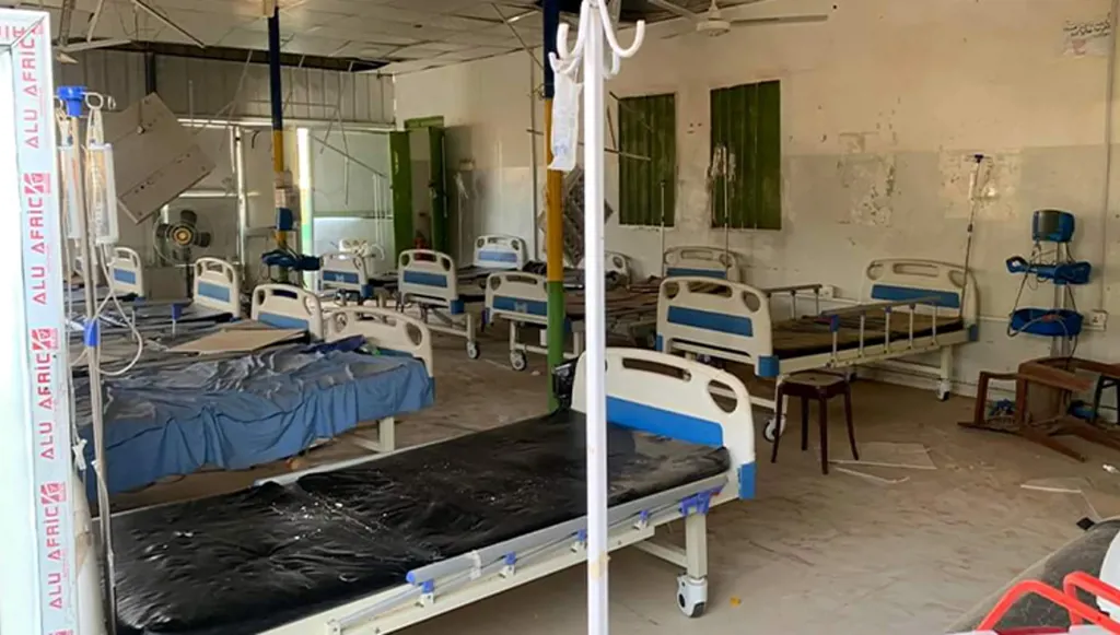 مقتل أكثر من 40 بينهم أطفال في هجوم على مستشفى بالسودان