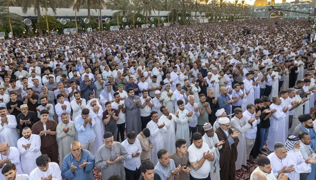 Karbala witnesses a massive influx of worshippers to perform Eid al Adha prayer (X/viral image).