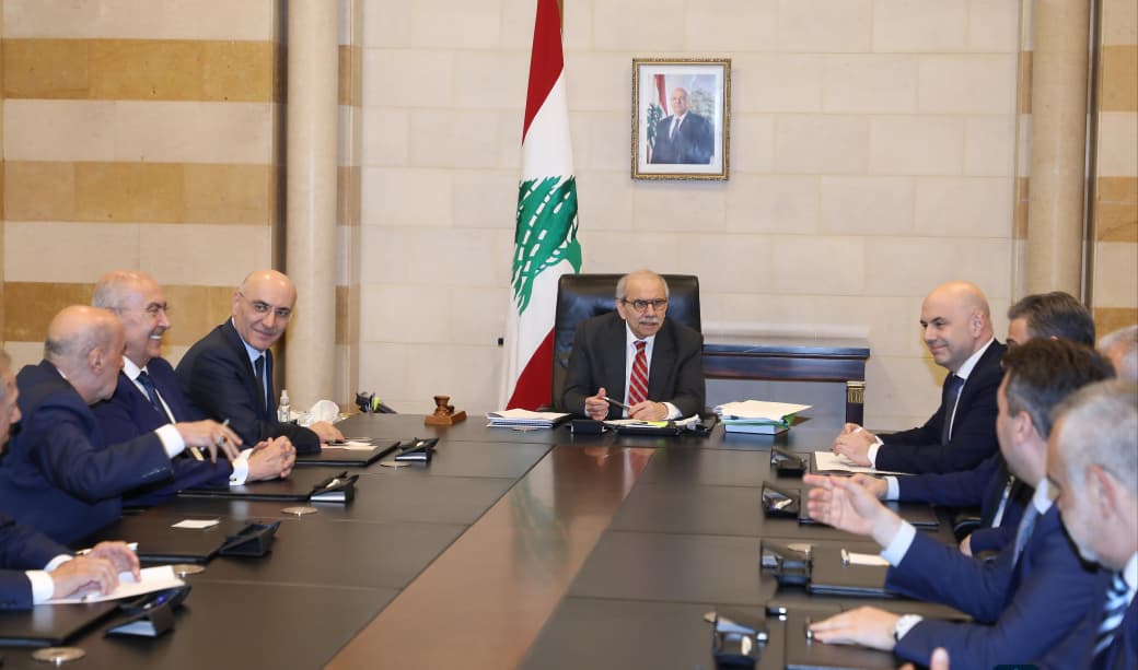 من لقاء نواف سلام مع نواب بيروت (رئاسة مجلس الوزراء).