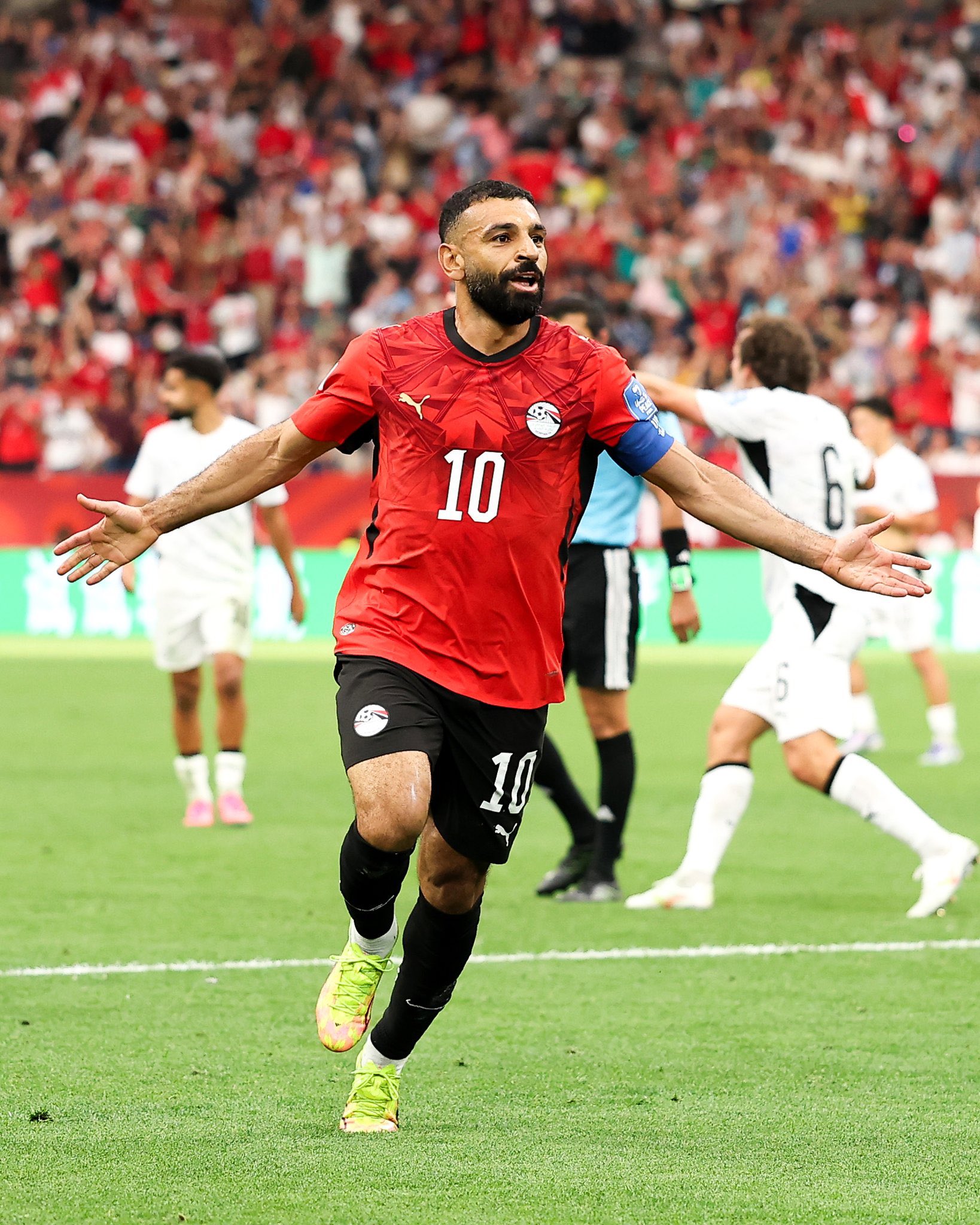 النجم المصري محمد صلاح. (وكالات)