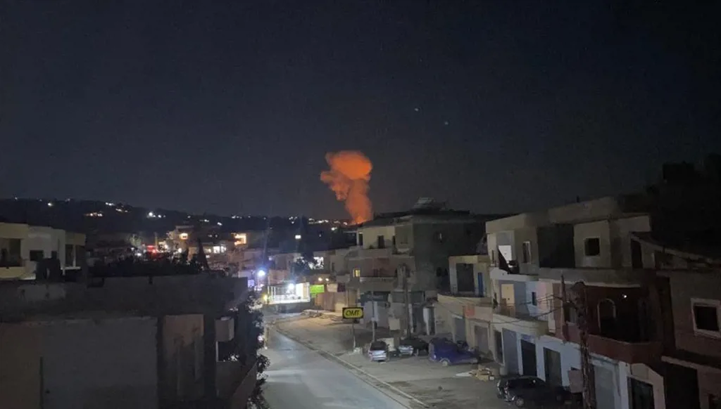 الجيش الإسرائيلي يزعم: هاجمنا أمس بنى تحتية لـ"حزب الله" جنوبي لبنان
