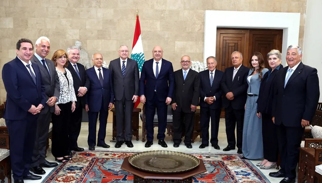 وفد مجلس إدارة الجمعية العاملية في قصر بعبدا (الرئاسة اللبنانية).