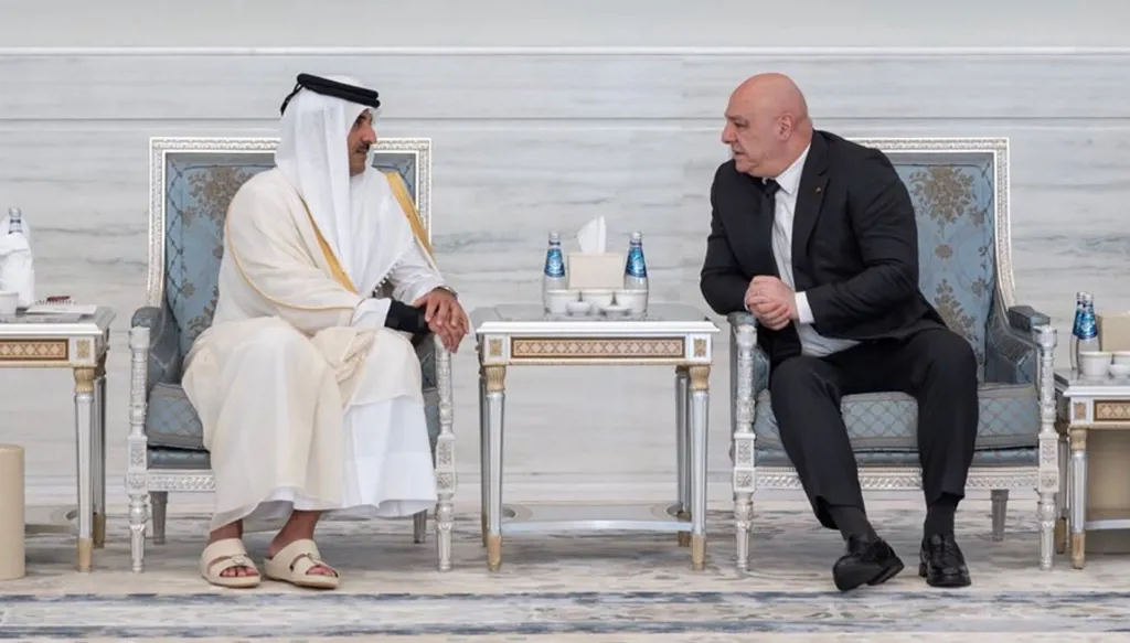 عون من الدوحة: اللبنانيون لن ينسوا دعم الشيخ حمد بن خليفة للبنان