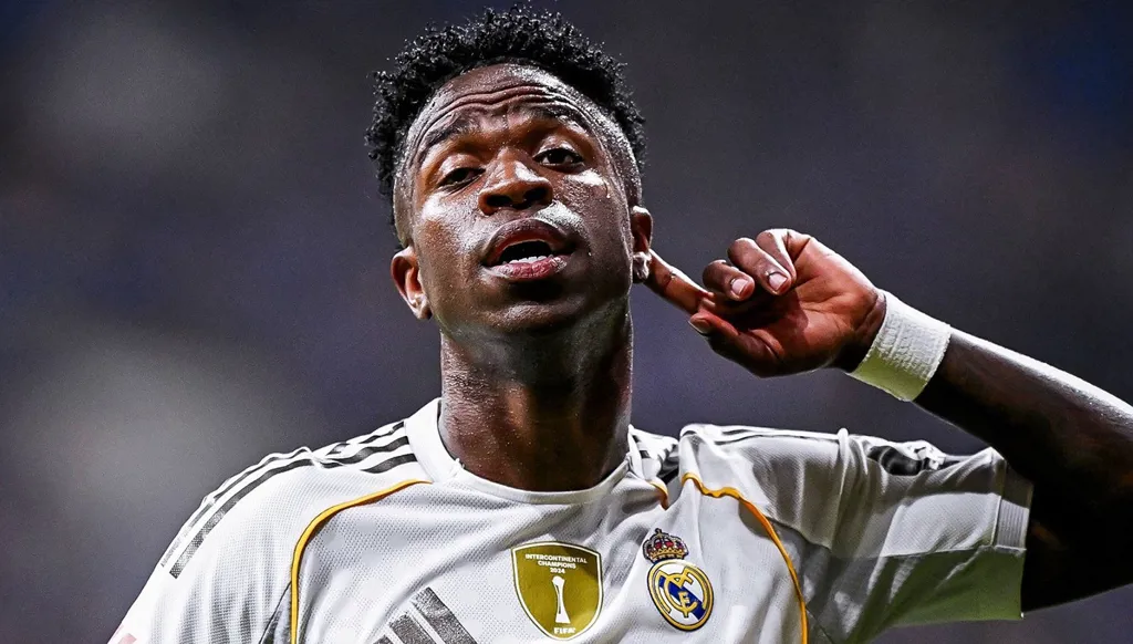 تفاصيل تجديد عقد فينيسيوس جونيور مع ريال مدريد