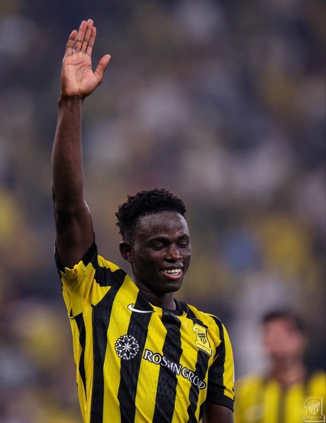 لاعب الاتحاد السعودي روجر فيرنانديز. (وكالات)