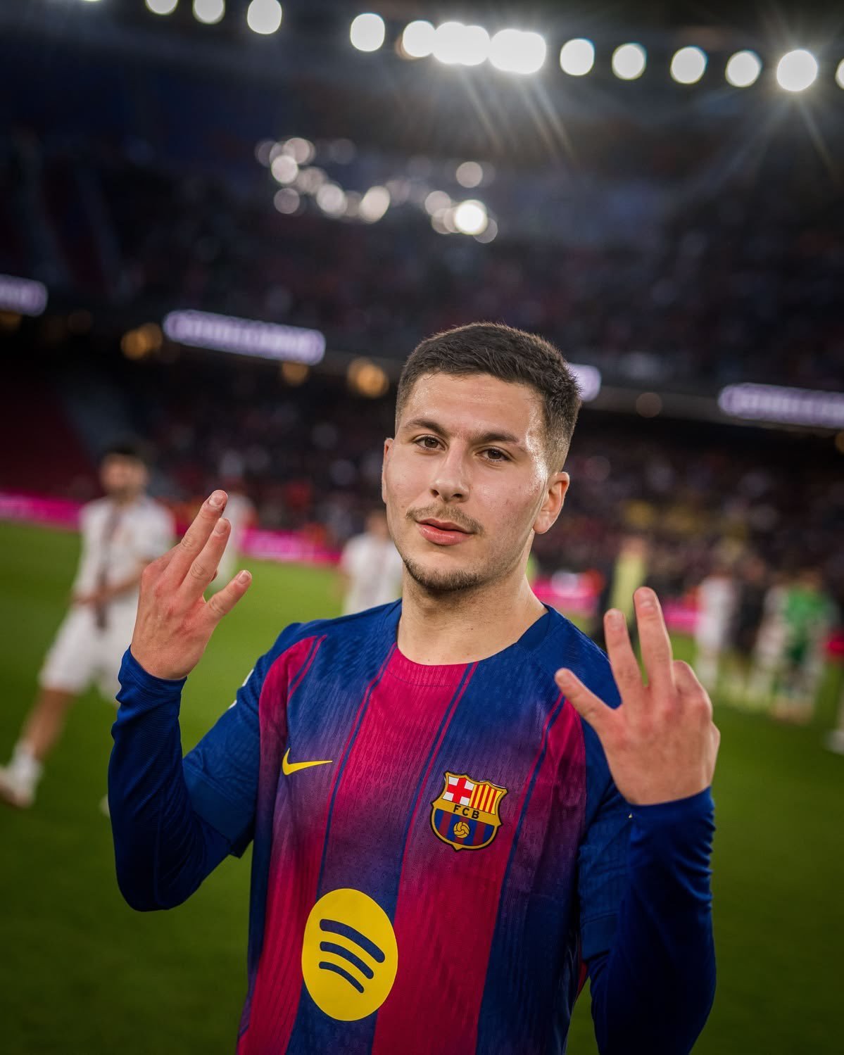 لاعب برشلونة روني بردغجي. (وكالات)